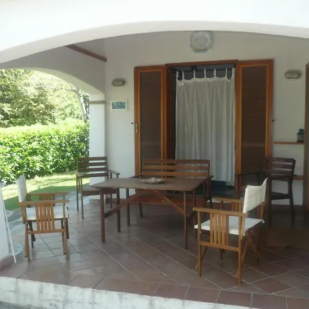 Villa Sleeps 14 Pool Wifi *