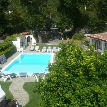 Villa Sleeps 14 Pool Wifi Maratea