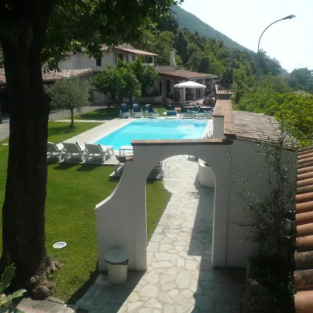 Sleeps 14 Pool Wifi Maratea